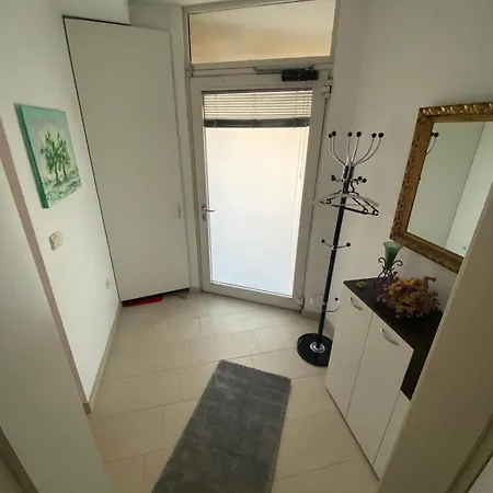 Apartment Ivana *